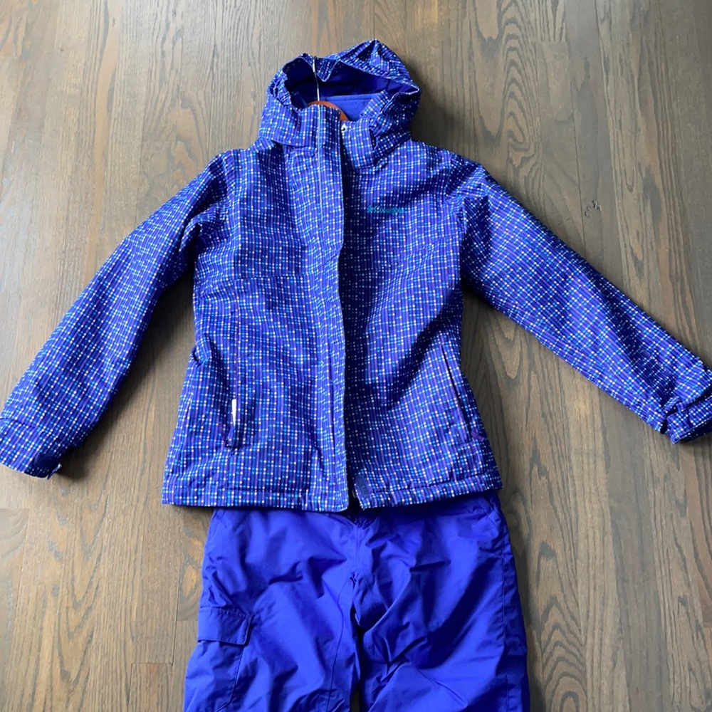 SKI OUTFIT